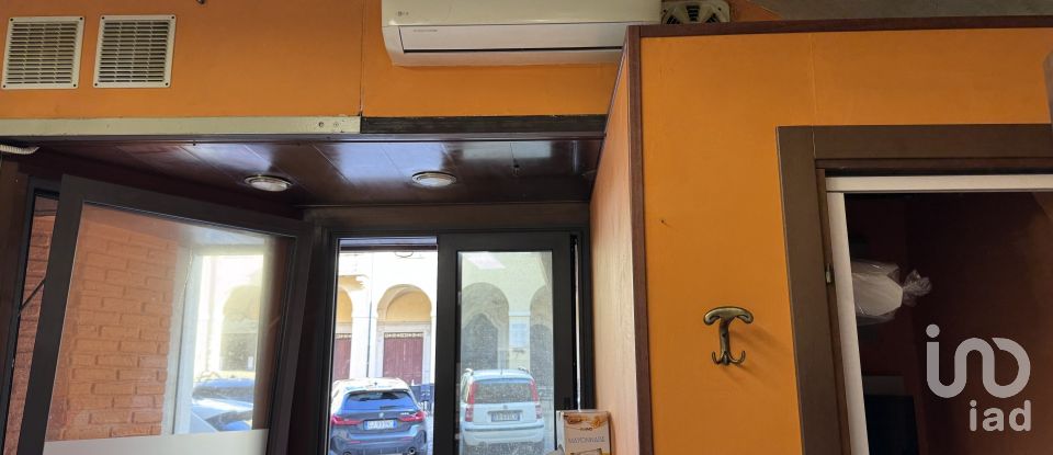 Negozio / locale commerciale di 46 m² in Castiglione delle Stiviere (46043)