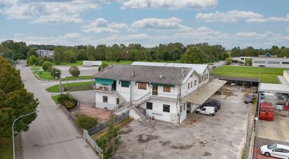 Villa Bifamiliare 4 locali di 602 m² in Copparo (44034)