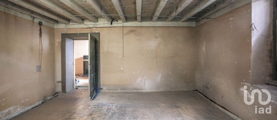 Costruzione di 706 m² in Valeggio sul Mincio (37067)