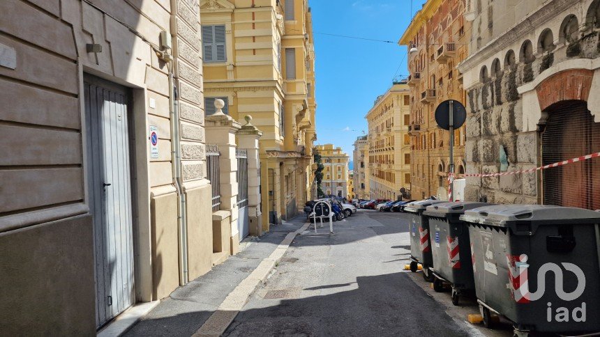 Trilocale di 72 m² a Genova (16136)