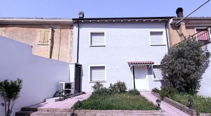 Casa indipendente / Villa 6 locali di 183 m² in Volta Mantovana (46049)