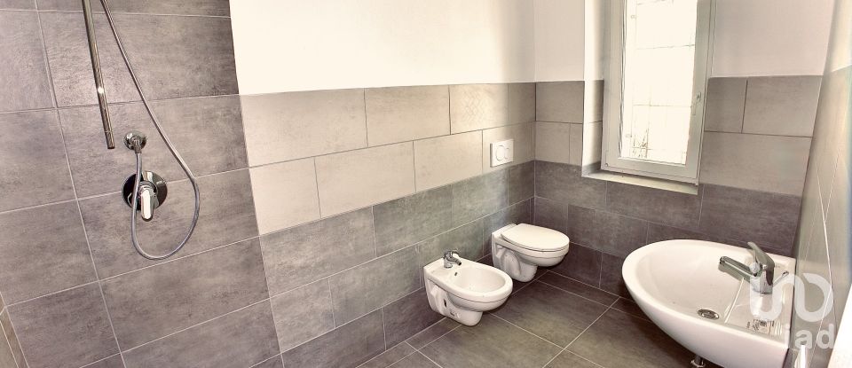 Casa indipendente / Villa 6 locali di 183 m² in Volta Mantovana (46049)