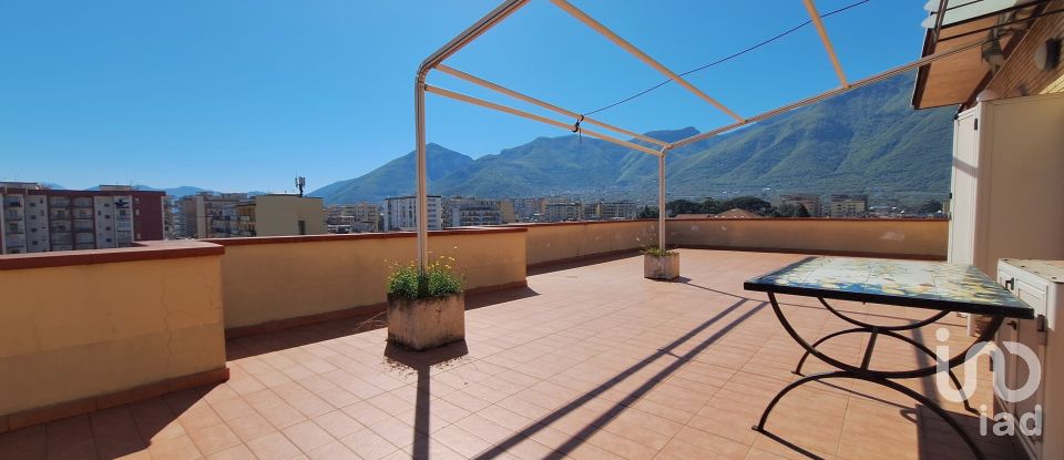 Loft 9 rooms of 180 m² in Angri (84012)