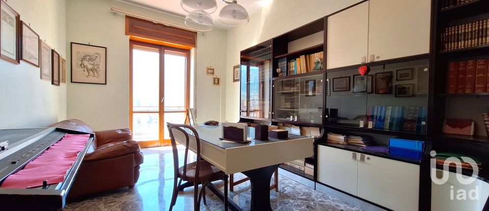 Loft 9 rooms of 180 m² in Angri (84012)