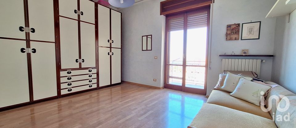 Loft 9 rooms of 180 m² in Angri (84012)