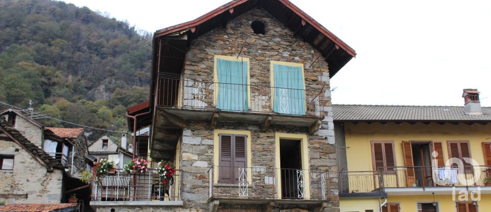 Baita / Chalet 9 locali di 193 m² in San Bernardino Verbano (28804)