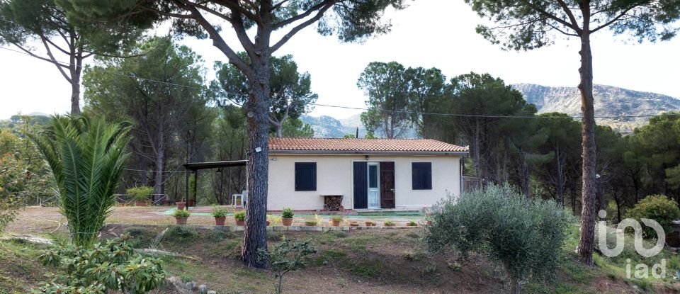 Casa indipendente 5 locali di 184 m² in Cefalù (90015)