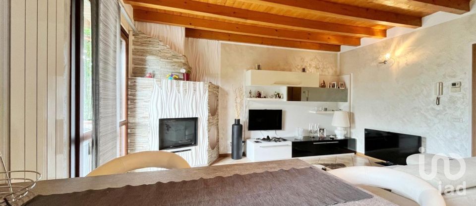 Villa a schiera 5 locali di 120 m² in Gavardo (25085)