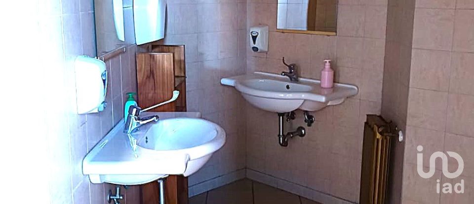 Negozio / locale commerciale di 167 m² in Pescara (65126)