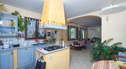 Casa indipendente 7 locali di 192 m² in Orco Feglino (17024)