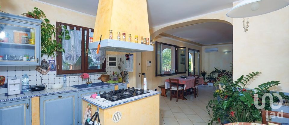 Casa indipendente 7 locali di 192 m² in Orco Feglino (17024)