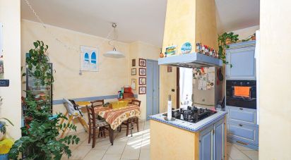 Casa indipendente 7 locali di 192 m² in Orco Feglino (17024)