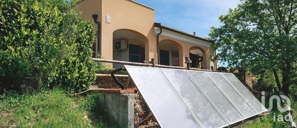 Casa indipendente 7 locali di 192 m² in Orco Feglino (17024)