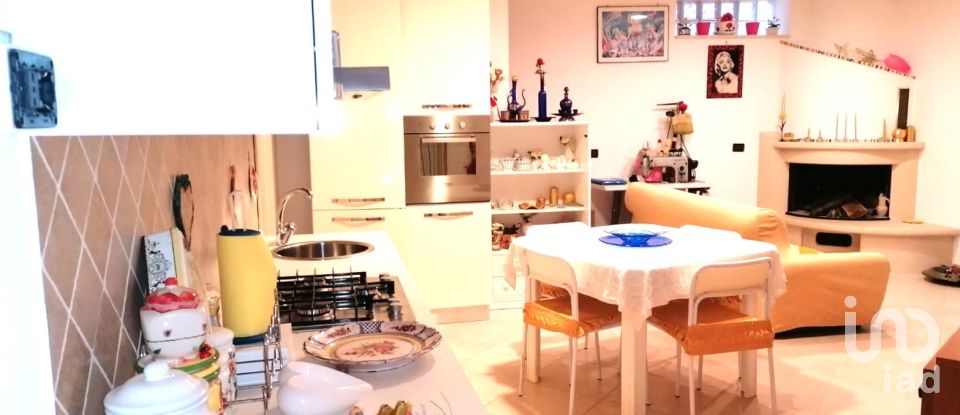 Appartamento 5 locali di 110 m² a Miglianico (66010)