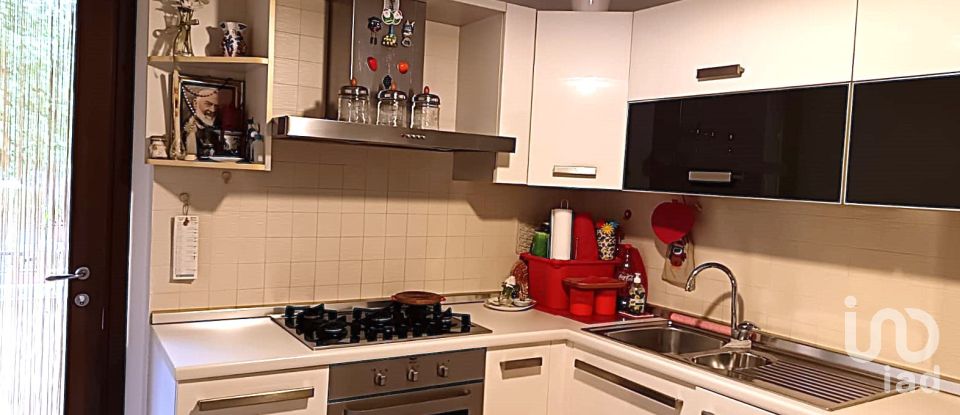 Appartamento 5 locali di 110 m² a Miglianico (66010)