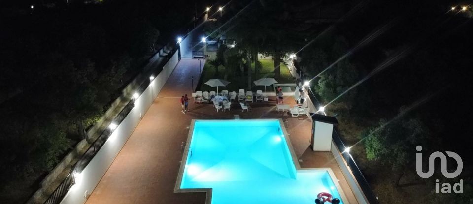 Farm 15 rooms of 310 m² in Noto (96017)