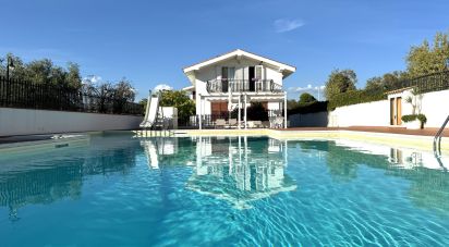 Casale 15 locali di 310 m² in Noto (96017)