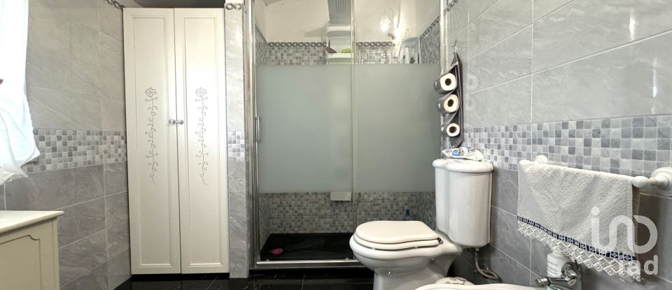 Farm 15 rooms of 310 m² in Noto (96017)