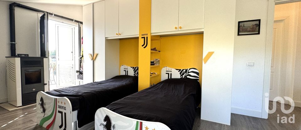 Farm 15 rooms of 310 m² in Noto (96017)