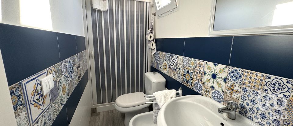 Farm 15 rooms of 310 m² in Noto (96017)