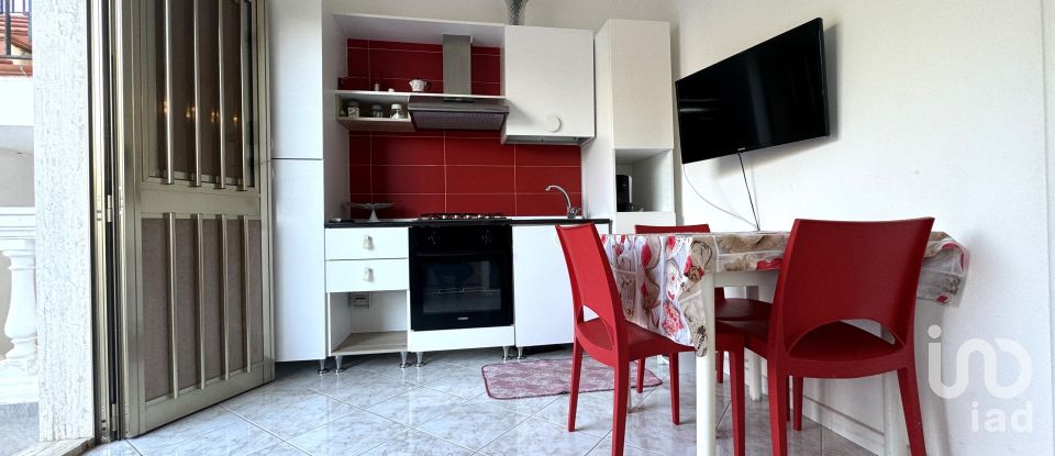 Farm 15 rooms of 310 m² in Noto (96017)