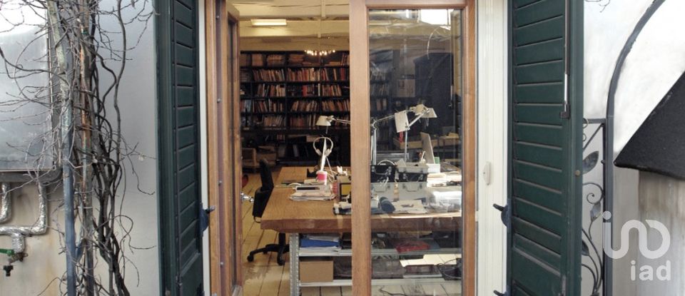 Loft 5 locali di 250 m² a Empoli (50053)