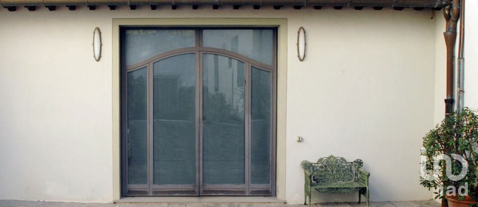 Loft 5 locali di 250 m² a Empoli (50053)