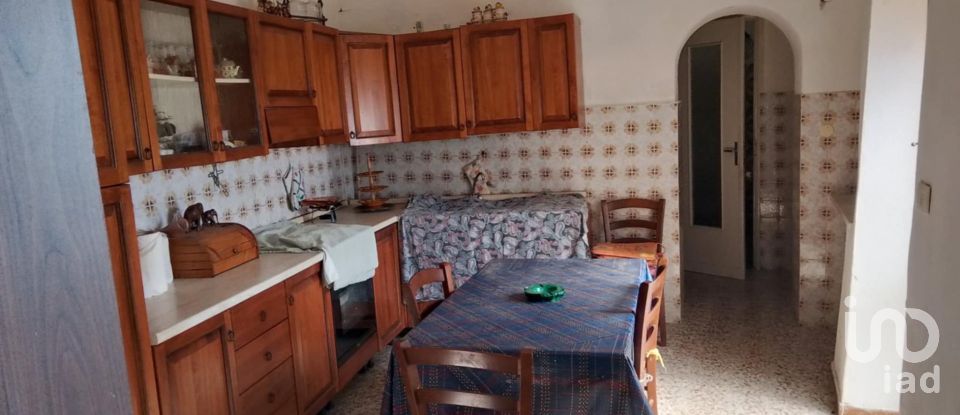 House 0 rooms of 170 m² in Camagna Monferrato (15030)