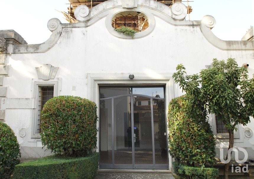 Negozio / locale commerciale di 93 m² in Empoli (50053)