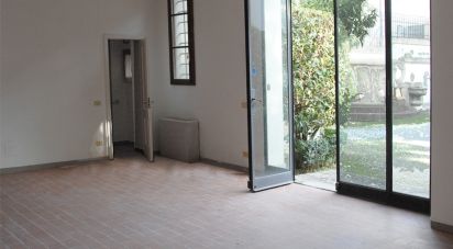 Shop / premises commercial of 93 m² in Empoli (50053)