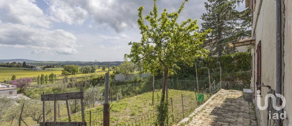 Casa indipendente / Villa 2 locali di 109 m² in Osimo (60027)