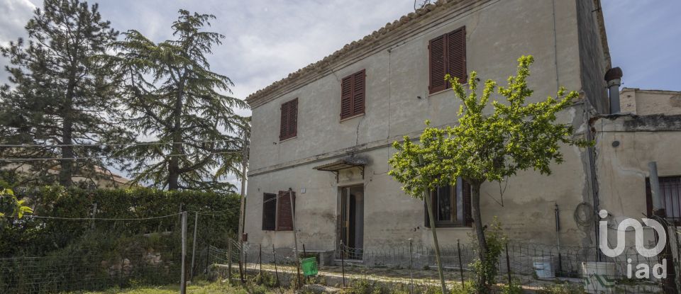 Casa indipendente / Villa 2 locali di 109 m² in Osimo (60027)