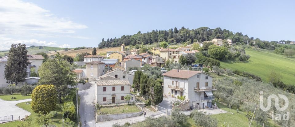 Casa indipendente / Villa 2 locali di 109 m² in Osimo (60027)