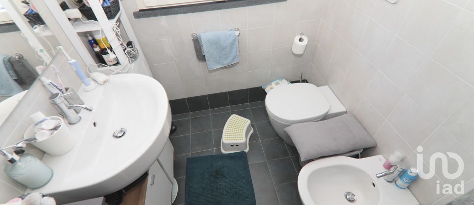 Quadrilocale di 60 m² a Genova (16149)