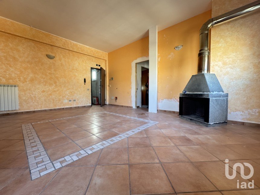 Appartamento 5 locali di 140 m² a Vittoria (97019)