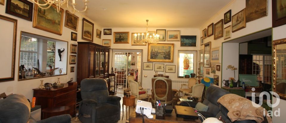 Casale 11 locali di 327 m² in Anzio (00042)