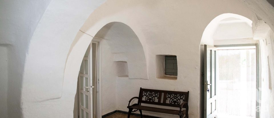 Trullo 10 locali di 200 m² in Ceglie Messapica (72013)