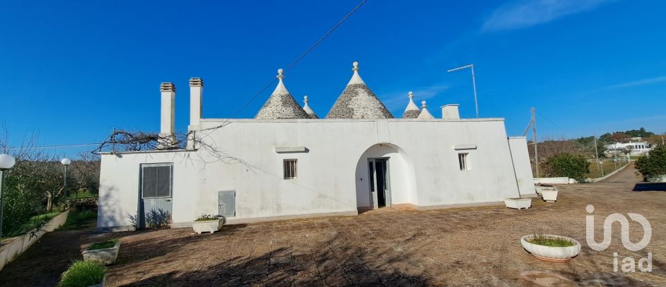 Trullo 10 locali di 200 m² in Ceglie Messapica (72013)