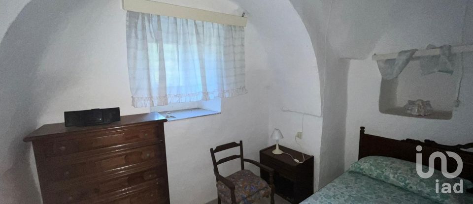 Trullo 10 locali di 200 m² in Ceglie Messapica (72013)