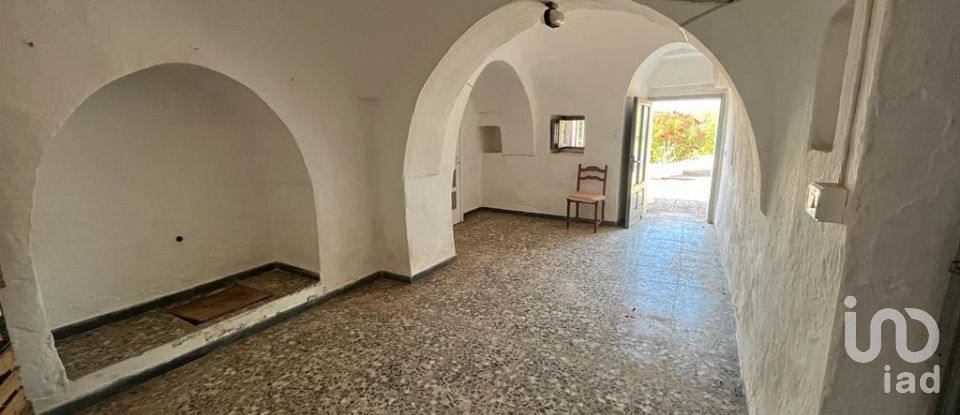 Trullo 10 locali di 200 m² in Ceglie Messapica (72013)