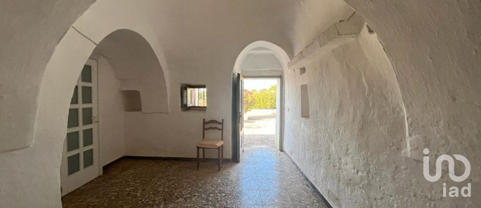 Trullo 10 locali di 200 m² in Ceglie Messapica (72013)