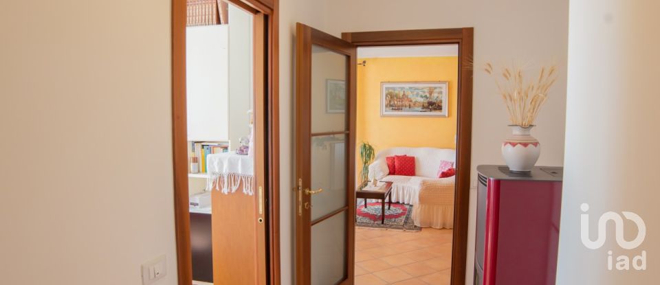 Casa indipendente / Villa 8 locali di 310 m² in Serra de' Conti (60030)