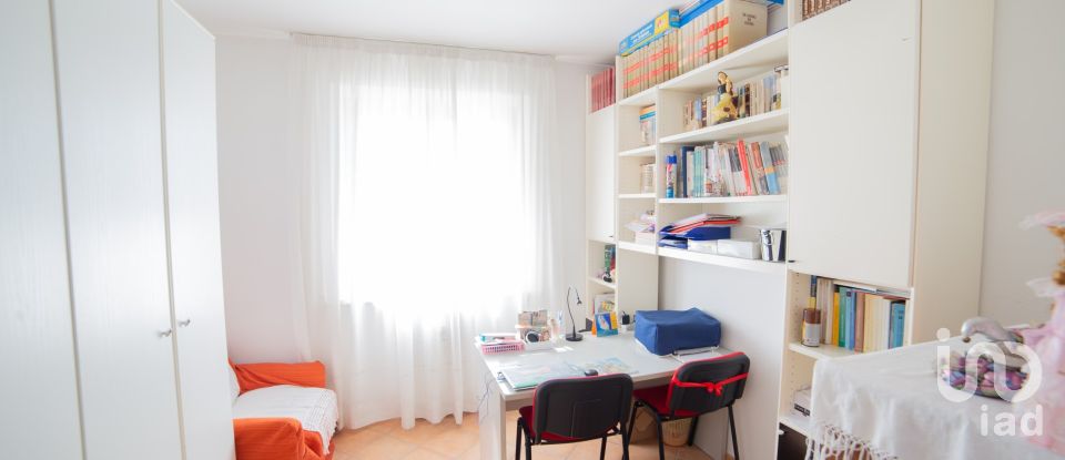 Casa indipendente / Villa 8 locali di 310 m² in Serra de' Conti (60030)