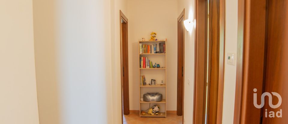 Casa indipendente / Villa 8 locali di 310 m² in Serra de' Conti (60030)