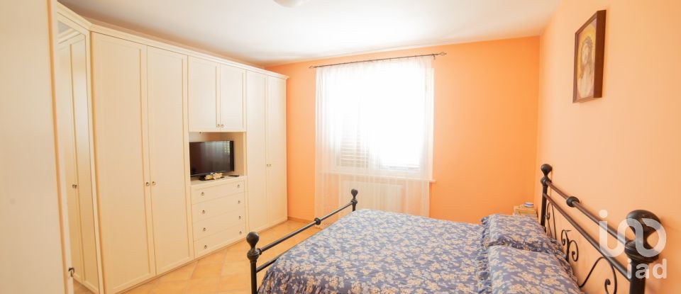 Casa indipendente / Villa 8 locali di 310 m² in Serra de' Conti (60030)