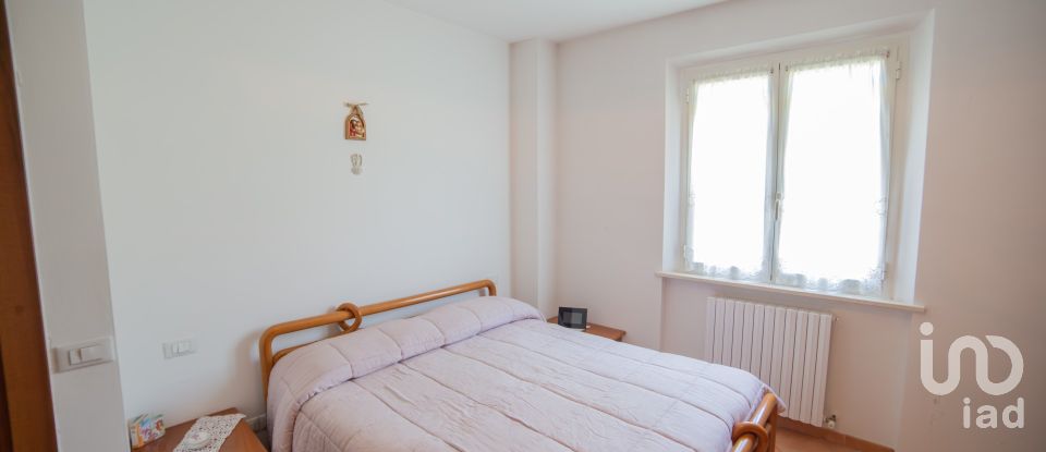 Casa indipendente / Villa 8 locali di 310 m² in Serra de' Conti (60030)