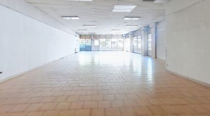 Negozio / locale commerciale di 750 m² in Quart (11020)