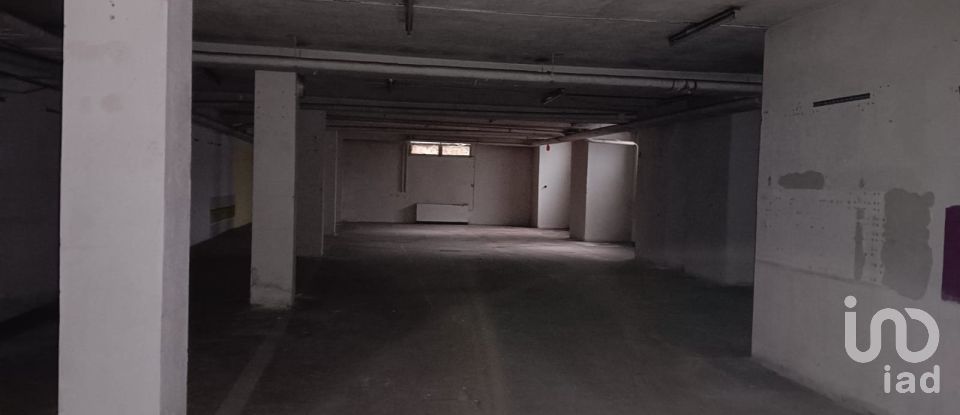 Negozio / locale commerciale di 750 m² in Quart (11020)