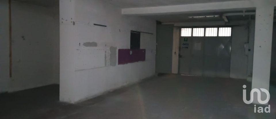 Negozio / locale commerciale di 750 m² in Quart (11020)