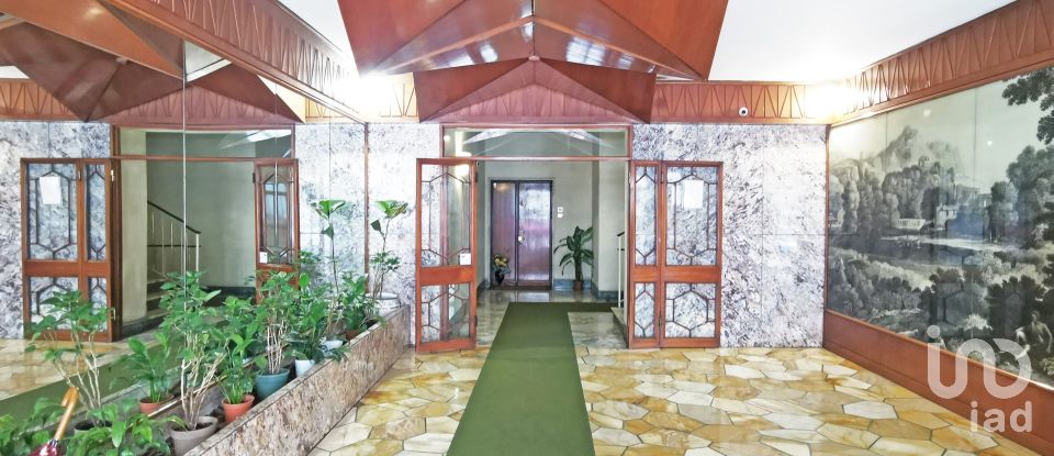 Appartamento 12 locali di 180 m² a Roma (00192)